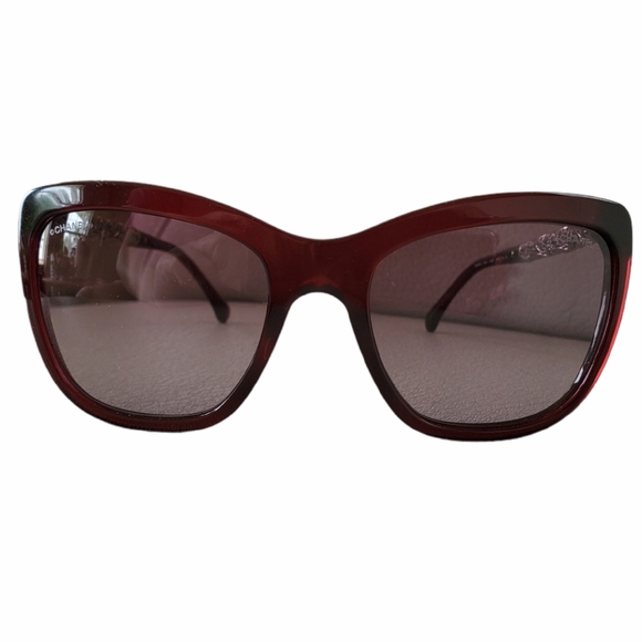 CHANEL Cateye Sunglasses - Picture 11 of 13